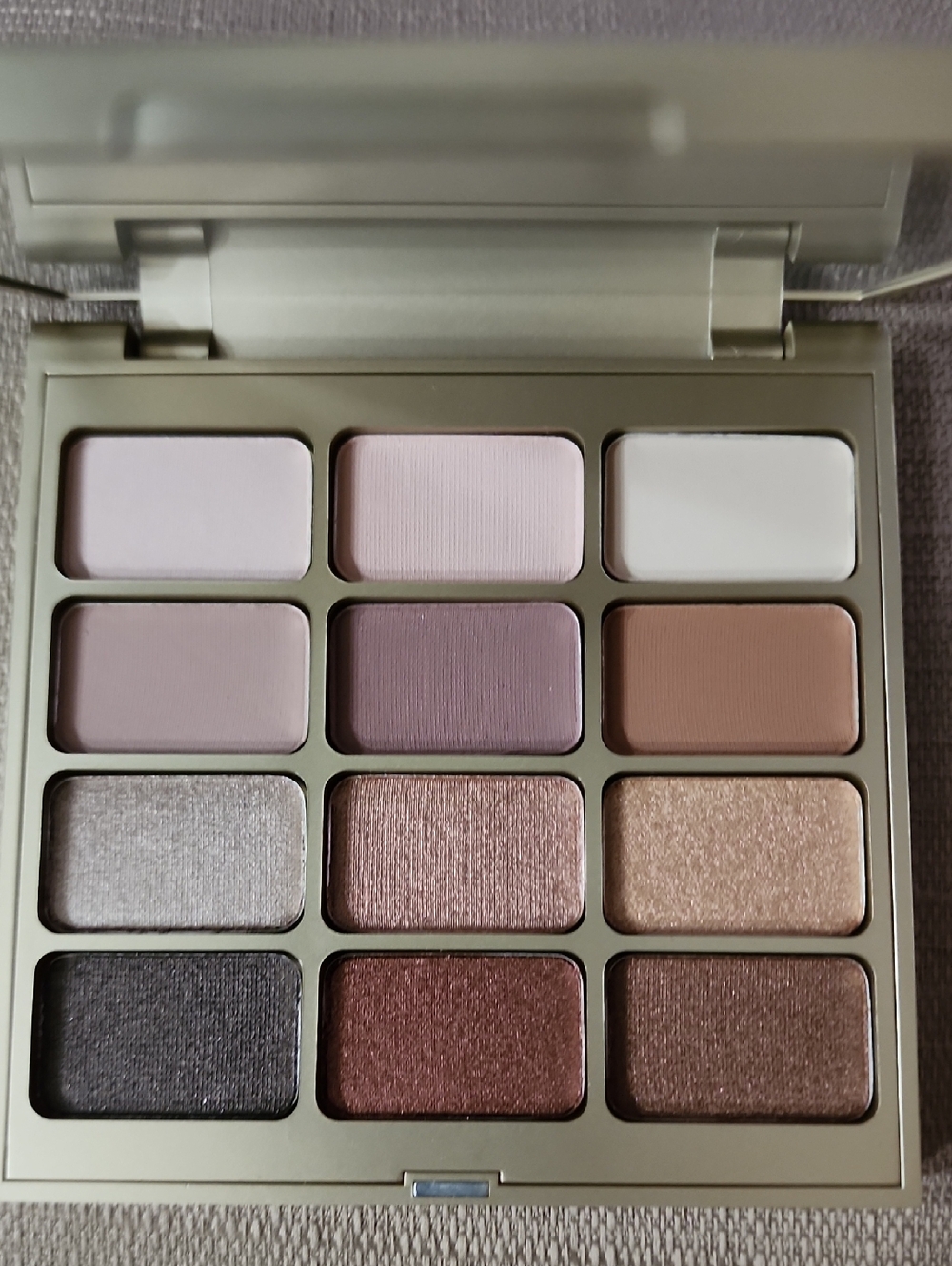 New Stila Matte 'N Metal You Eyeshadow Palette